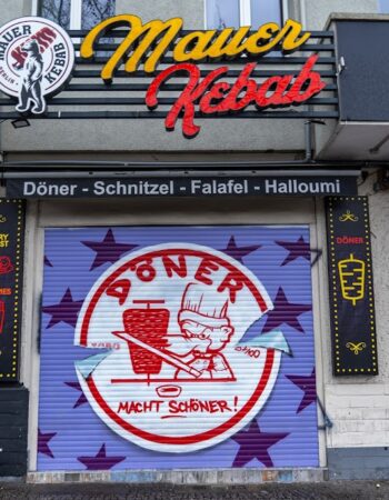 Mauer Kebab
